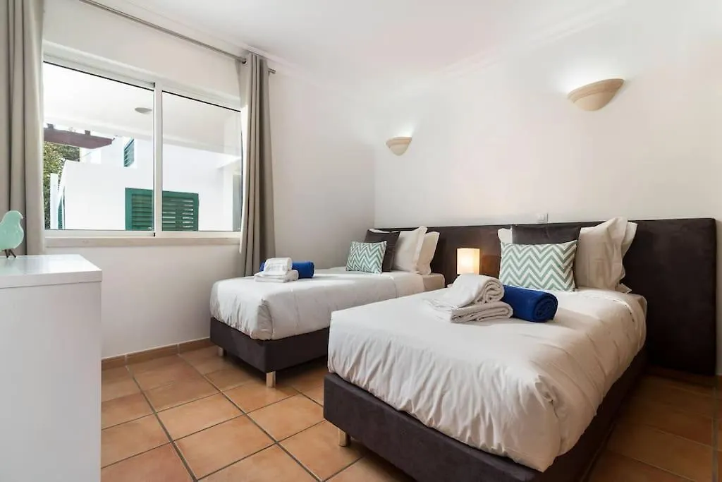 Stylish 2Br Ground Floor Apartment In Vila Sol, Direct Garden And Poolside Acces Quarteira