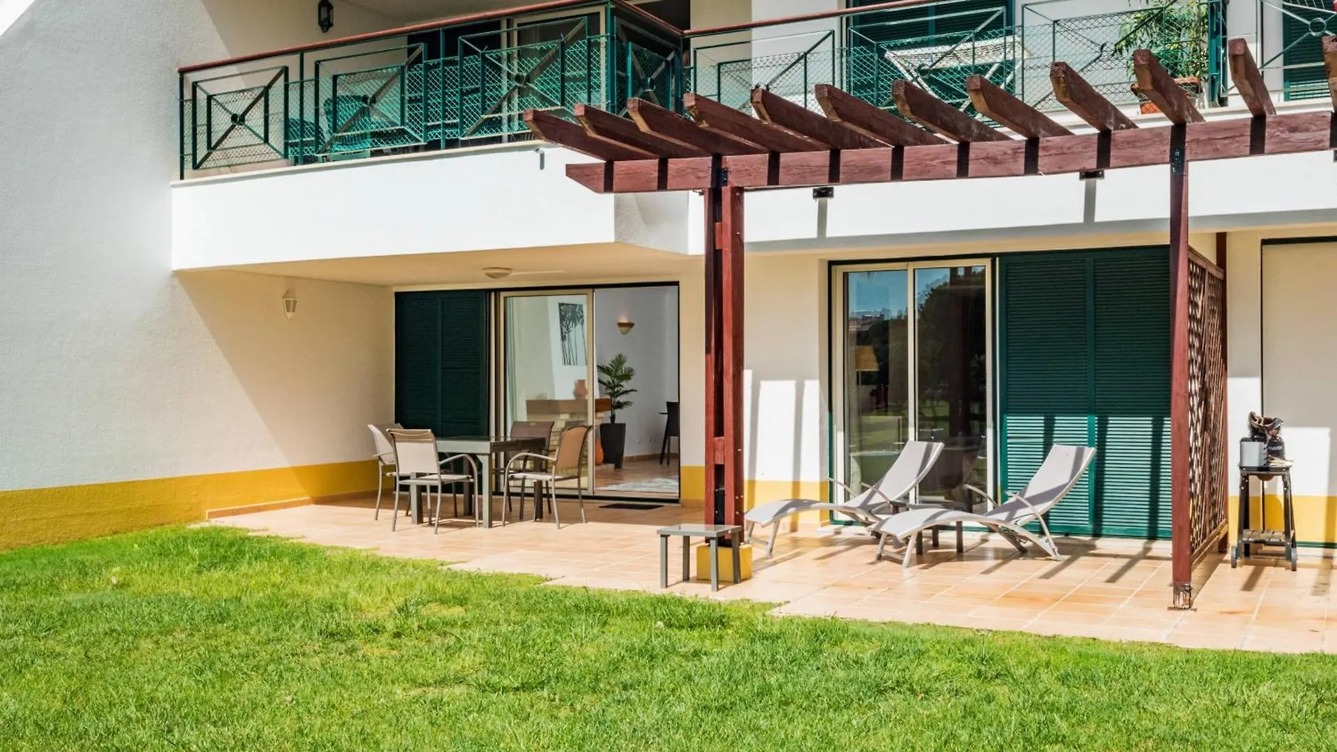 Stylish 2Br Ground Floor Apartment In Vila Sol, Direct Garden And Poolside Acces Quarteira 0*,  Portugal