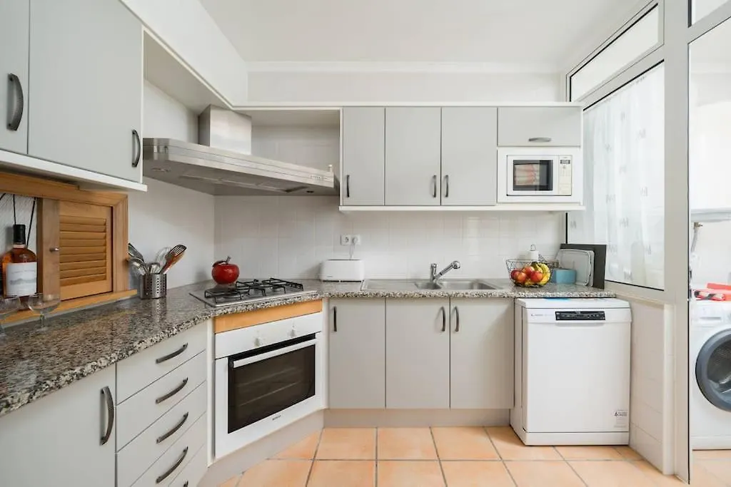Stylish 2Br Ground Floor Apartment In Vila Sol, Direct Garden And Poolside Acces Quarteira 0*,